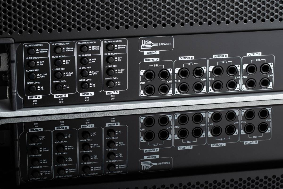 MOSCONI PRO 8 | 30 DSP 4 x115w @2ohm + 4x220w @2ohm